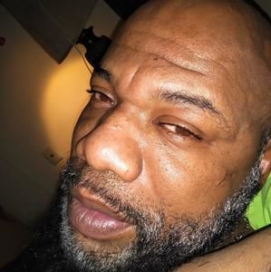 Meet your Posher, Robert peirre